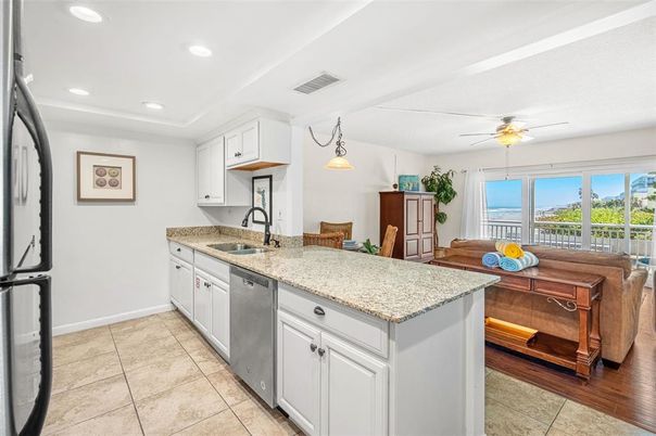 Interior, Kitchen, Pendant Lights, Recessed Lighting