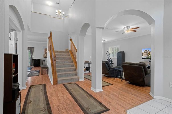 Interior, Pendant Lights, Wood Texture Flooring