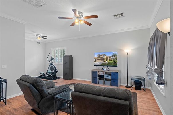 Fitness Equipment, Interior, Living room, Wood Texture Flooring