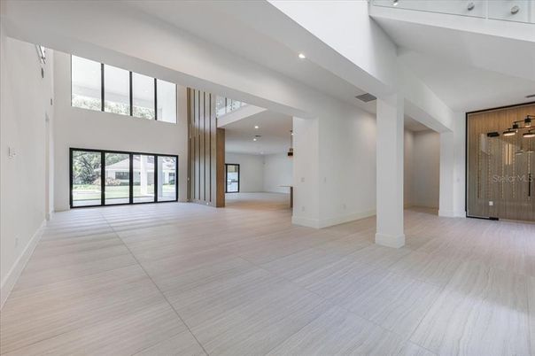 Empty room, Interior, Recessed Lighting
