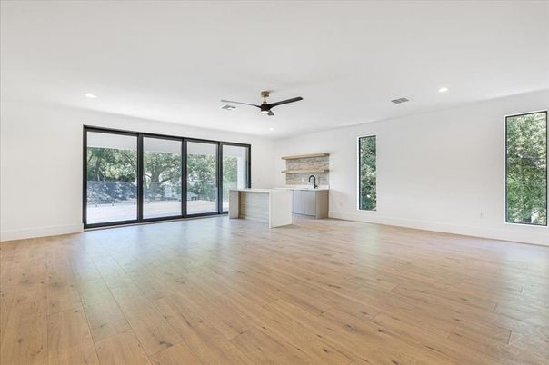 Empty room, Interior, Recessed Lighting, Wood Texture Flooring