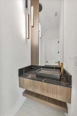Bathroom, Interior, Pendant Lights