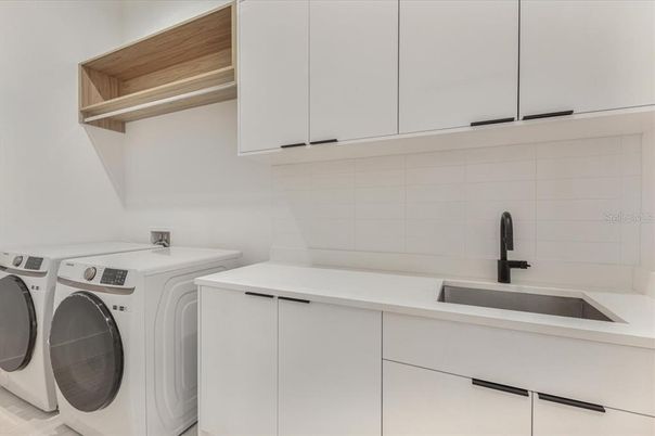 Interior, Washer