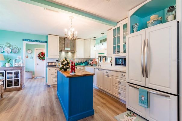 Chandelier, Interior, Kitchen, Stainless Steel Appliances, Wood Texture Flooring