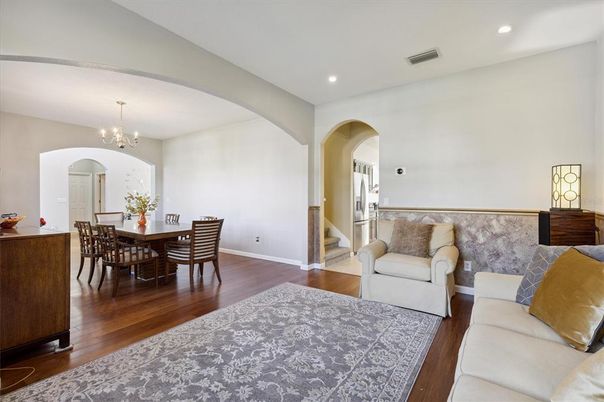 Chandelier, Dining room, Interior, Recessed Lighting, Wood Texture Flooring