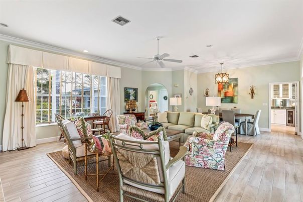 Chandelier, Dining room, Interior, Living room, Recessed Lighting, Wood Texture Flooring