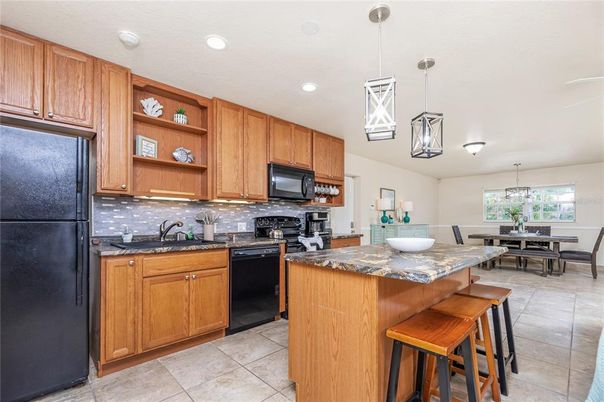 Dining room, Interior, Kitchen, Pendant Lights, Recessed Lighting
