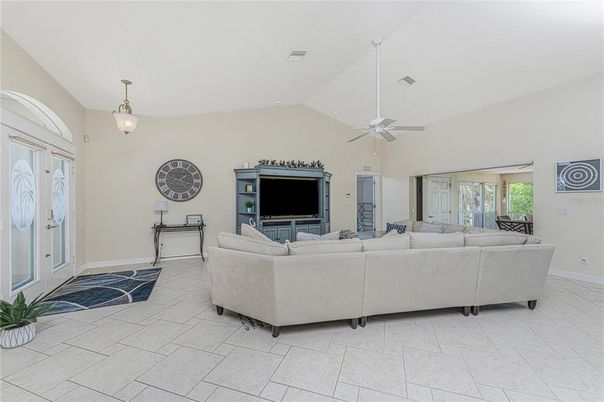 Interior, Living room, Pendant Lights