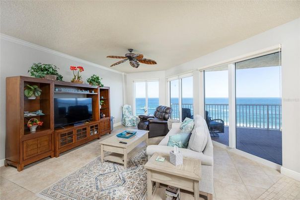 Interior, Living room, Water