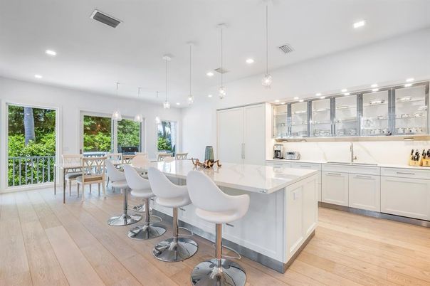 Dining room, Interior, Kitchen, Pendant Lights, Recessed Lighting, Wood Texture Flooring