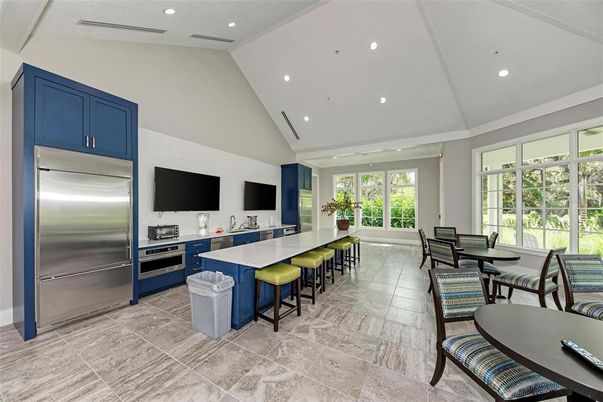 Dining room, Interior, Kitchen, Recessed Lighting, Stainless Steel Appliances