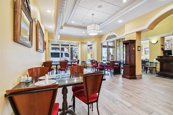 Chandelier, Dining room, Interior, Recessed Lighting, Wood Texture Flooring