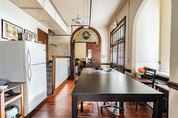 Interior, Kitchen, Pendant Lights, Wood Texture Flooring