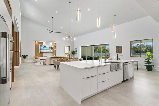 Dining room, Interior, Kitchen, Pendant Lights, Recessed Lighting, Stainless Steel Appliances