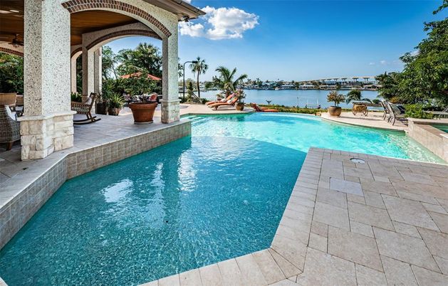 Exterior, Pool, Water