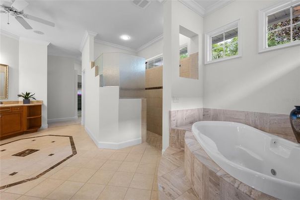 Bathroom, Interior, Recessed Lighting