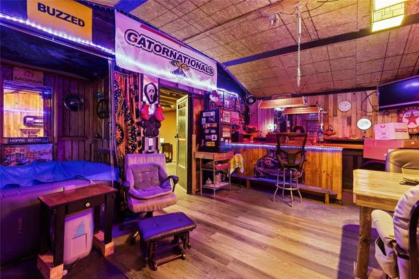 Interior, Wood Texture Flooring, Wooden Walls