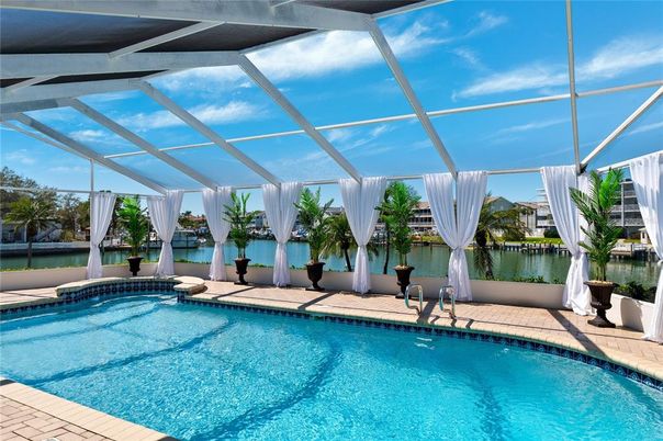 Glass Ceilings, Interior, Pool, Sun Room, Water