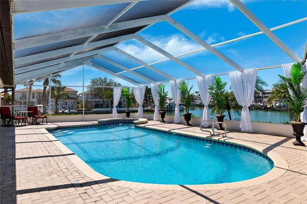 Glass Ceilings, Interior, Pool, Sun Room, Water