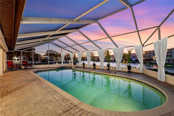 Glass Ceilings, Interior, Pool, Sun Room, Water