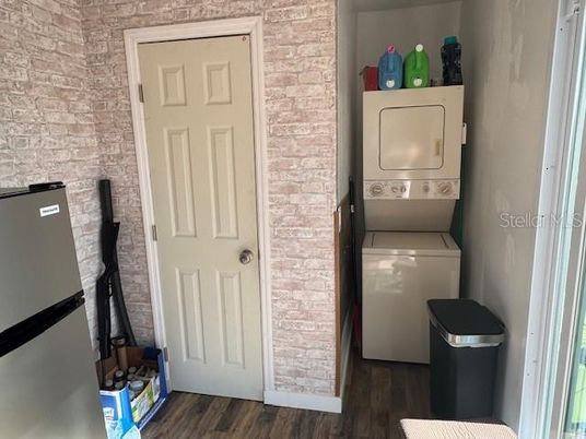 Interior, Stone Walls, Utility Closets, Washer, Wood Texture Flooring