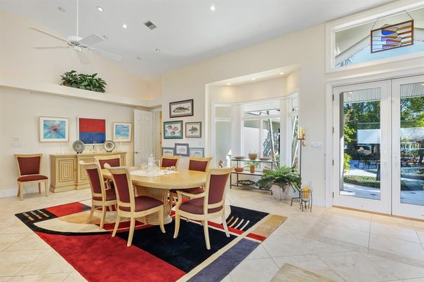 Dining room, Interior, Recessed Lighting