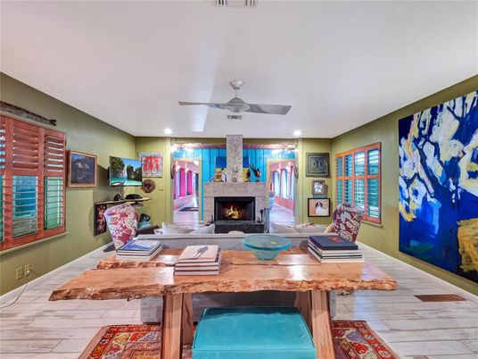 Fireplace, Interior, Recessed Lighting