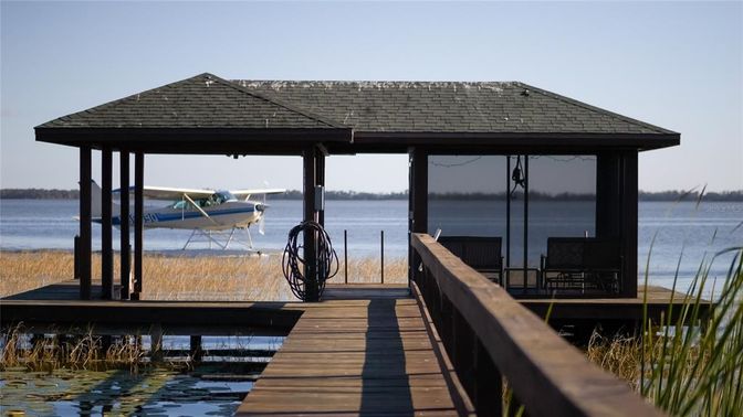 Exterior, Water