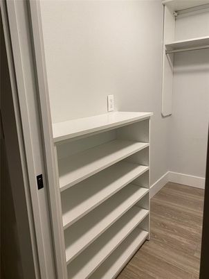 Interior, Walk-in Closets, Wood Texture Flooring