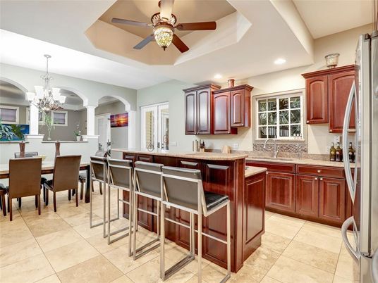 Chandelier, Dining room, Interior, Kitchen, Recessed Lighting