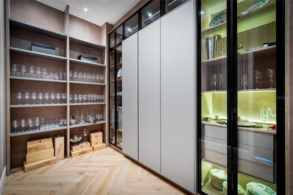 Interior, Recessed Lighting, Wood Texture Flooring