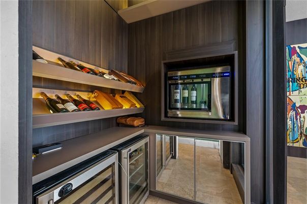 Interior, Stainless Steel Appliances