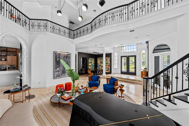 Interior, Living room, Pendant Lights, Recessed Lighting