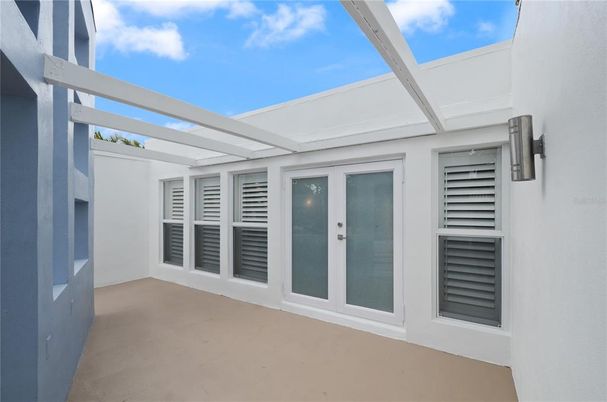 Exterior, Interior, Sun Room