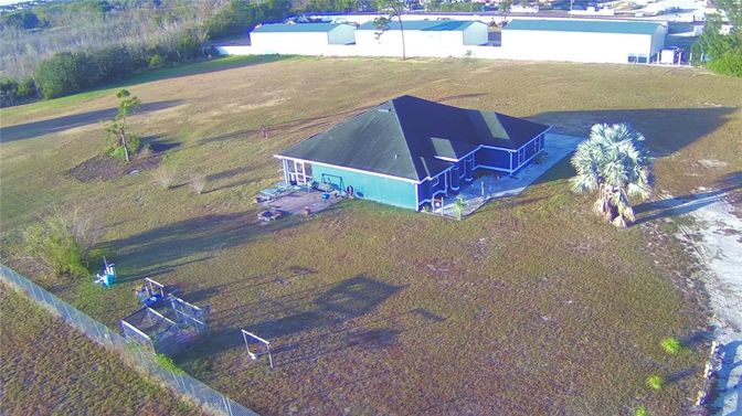 Exterior, Drone
