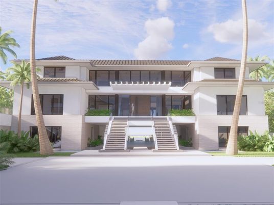 Exterior, Facade, Mediterranean