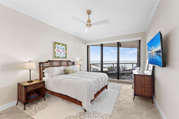 Bedroom, Interior, Water