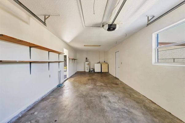 Garage, Interior