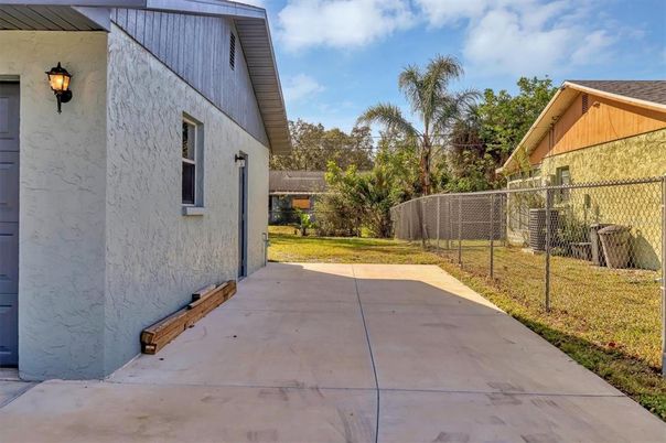 Backyard, Exterior