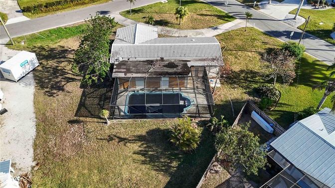 Exterior, Drone