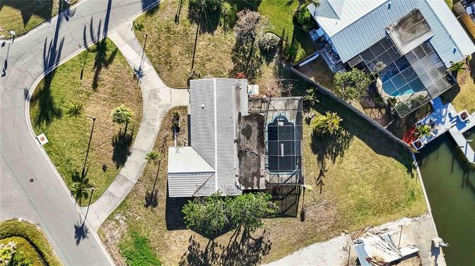 Exterior, Drone