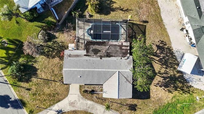 Exterior, Drone