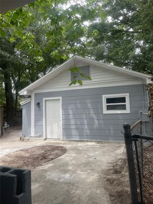 Detached Garage, Exterior