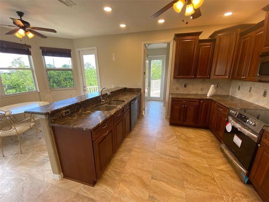 Dining room, Interior, Kitchen, Recessed Lighting