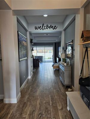 Interior, Recessed Lighting, Wood Texture Flooring