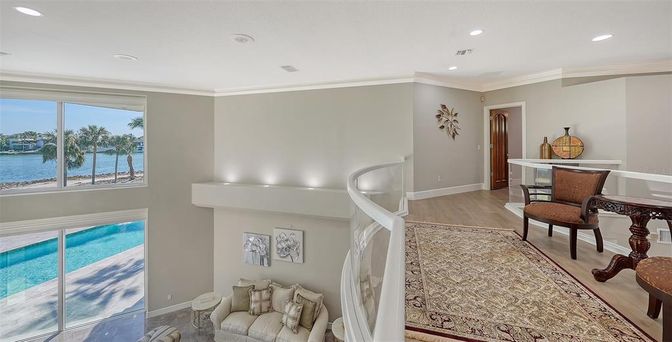 Interior, Recessed Lighting, Water, Wood Texture Flooring