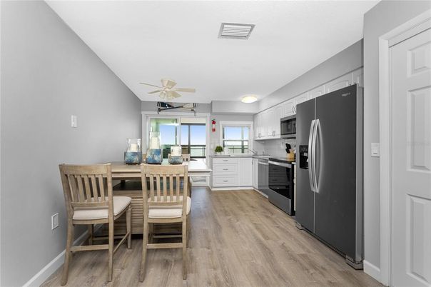 Dining room, Interior, Kitchen, Stainless Steel Appliances, Wood Texture Flooring