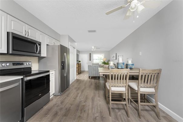 Dining room, Interior, Kitchen, Stainless Steel Appliances, Wood Texture Flooring