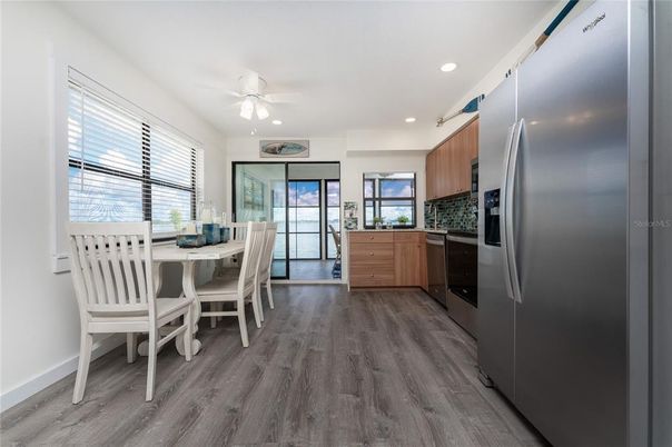 Dining room, Interior, Kitchen, Recessed Lighting, Wood Texture Flooring