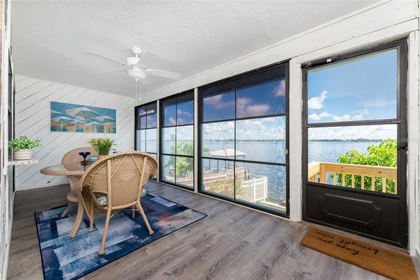 Dining room, Interior, Sun Room, Water, Wood Texture Flooring